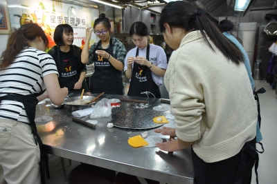 CC5101 中國飲食文化 (香港星廚管理學校 (烹調蝦餃、 奶王包與咕嚕肉))_21